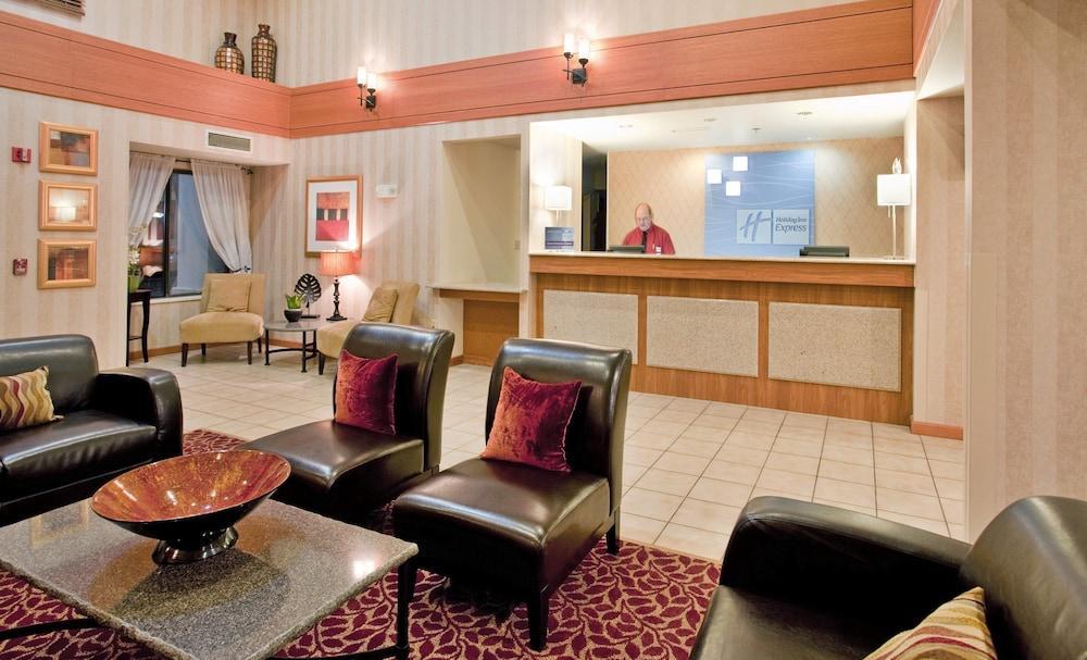 Holiday Inn Express Hotel Germantown - Northwest Milwaukee, An Ihg Hotel Exterior foto